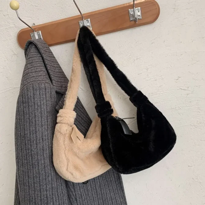 Winter Zipper Women Inner Pouch Handbag Koran Style Handbag Plush Underarm Bag Women Crossbody Bag Solid Color Shoulder Bag