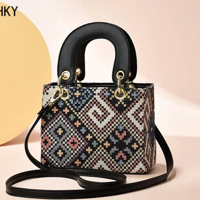 New women bag Shoulder bags Fashion Casual Luxury handbag Designer new bag for women 2025 Composite Fashionable large handbag