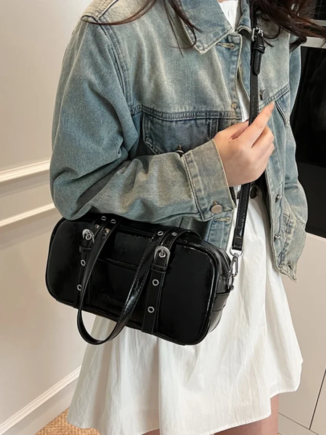 Spring Summer Fashion Commuter Shoulder Bags Women Large Capacity Travel Underarm Bag 2025 New Lady Handbags