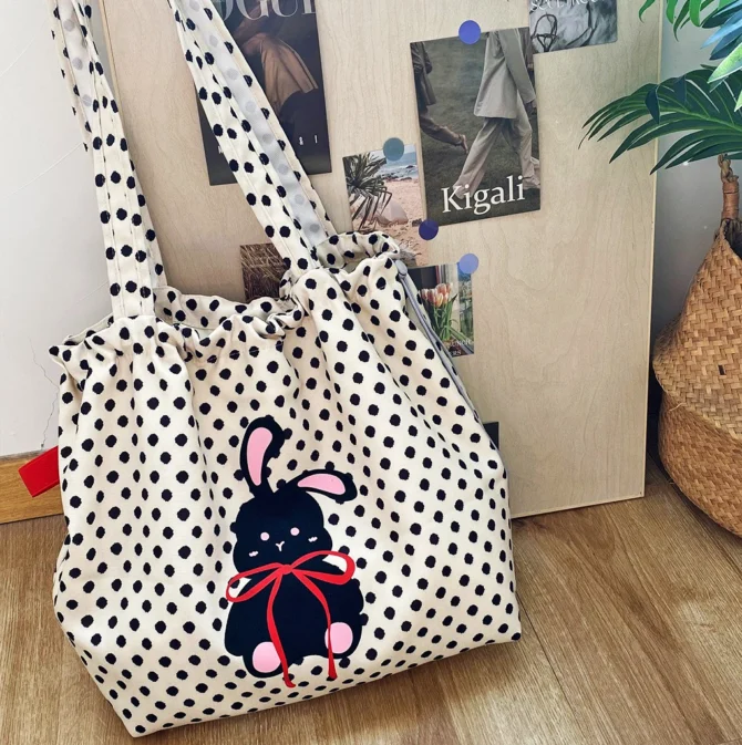 Cute Rabbit Large Capacity Single Shoulder Bag Fresh Polyester Fiber Lining College Style Tote Bag Soft Material For Students