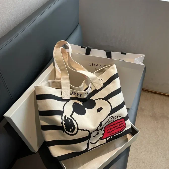 Girl fashion stripe Canvas shoulder Bag Women Large Capacity 2023 New Cartoon Snoopy Tote Bag handbag shopping bag 46x38x18cm