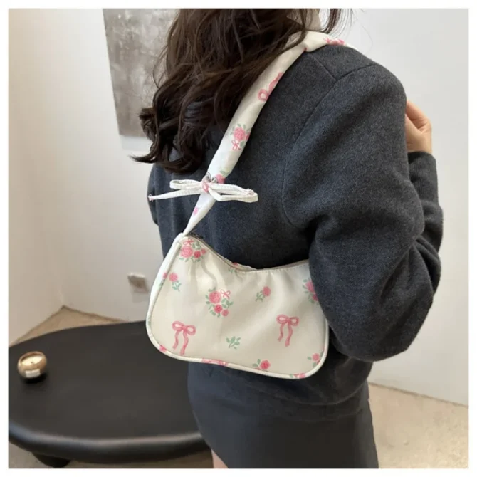 Women's shoulder bag under the arm bag lovely strawberry small square bag with a shoulder bag casual cross-body bag