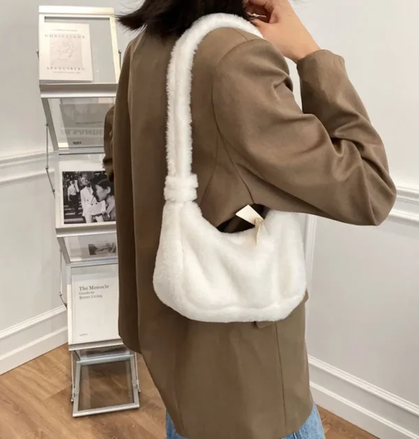 Winter Zipper Women Inner Pouch Handbag Koran Style Handbag Plush Underarm Bag Women Crossbody Bag Solid Color Shoulder Bag