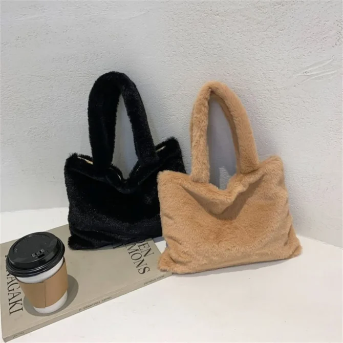 Women Versatile Cute Soft Plush Tote Bag Autumn Winter Faux Fur Shoulder Bag Purses Female Handbags Fluffy Shopper Bag