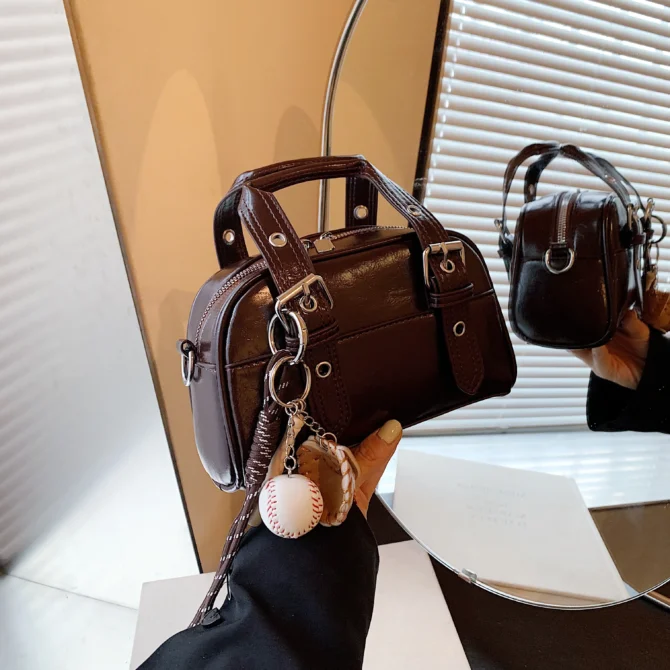 Small design bag ladies high-end shiny face retro handbags casual one-shoulder messenger bag