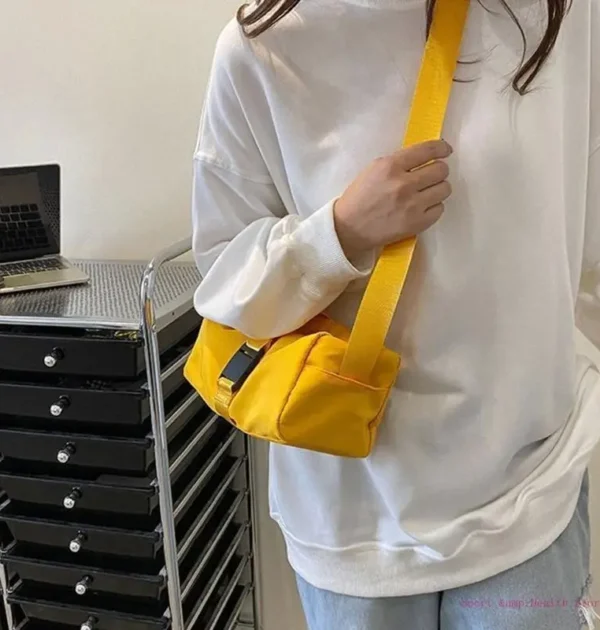 Large Capacity Crossbody Bag Casual Commuting Shoulder Bag Light Weight Sports Crossbody Hobos Bag Travel Shopper Bag