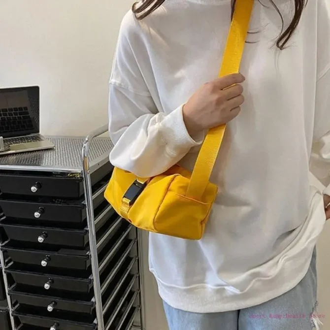 Large Capacity Crossbody Bag Casual Commuting Shoulder Bag Light Weight Sports Crossbody Hobos Bag Travel Shopper Bag