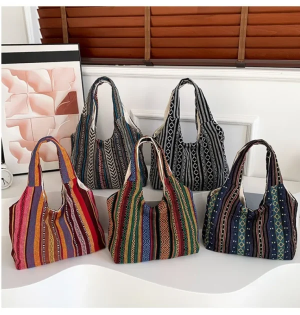 New Ethnic Style Large Capacity Cloth Bag For Women Retro Embroidered Shoulder Bag Fashion Casual Bucket Bag Portable Handbag