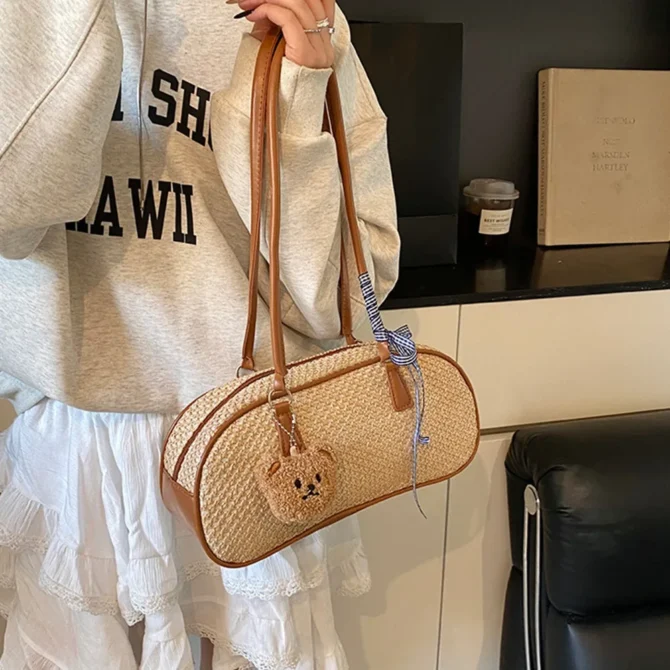 Boston Bag Sweet Straw Bowling Bag Elegant with Pendant Weave Shoulder Bag Korean Style Commuting Sand Beach Tote Bag Women