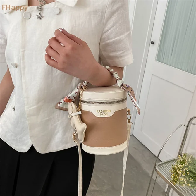 2024 New PU Leather Bucket Bag Women's Designer Handbag Cylinder Shoulder Bag