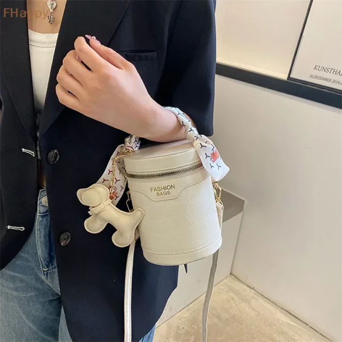 2024 New PU Leather Bucket Bag Women's Designer Handbag Cylinder Shoulder Bag