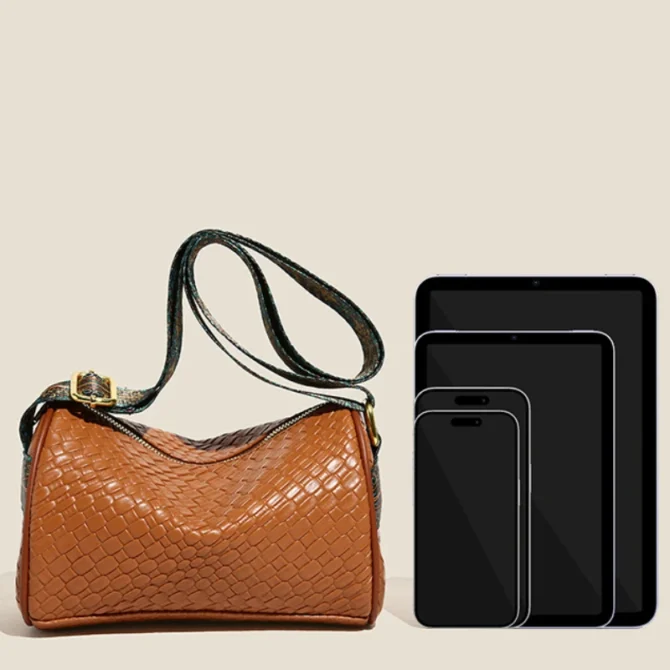 New Single Shoulder Armpit Bag Stylish Woven Woman Retro Simple and Versatile Commuter Large-capacity Cross-body Pillow Bag