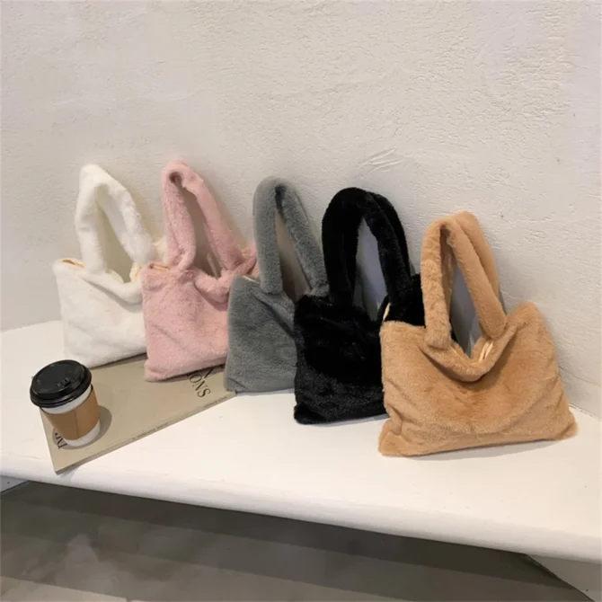 Women Versatile Cute Soft Plush Tote Bag Autumn Winter Faux Fur Shoulder Bag Purses Female Handbags Fluffy Shopper Bag