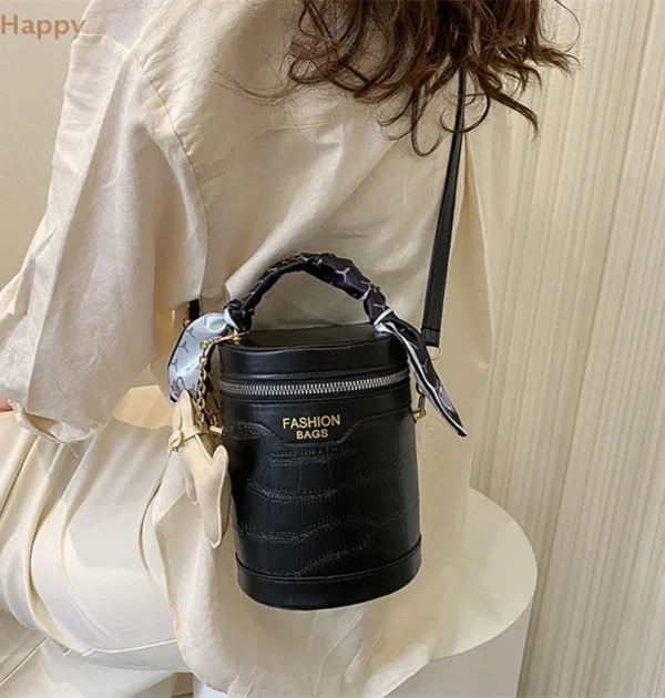 2024 New PU Leather Bucket Bag Women's Designer Handbag Cylinder Shoulder Bag